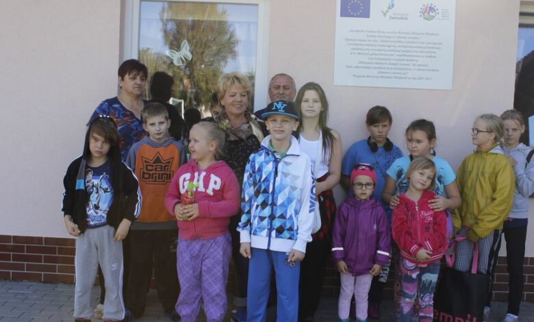 Dzieci z Mierzymia w stadninie Karmen