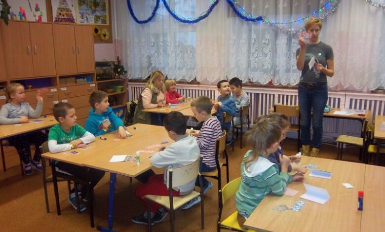 Świąteczne zajęcia scrapbookingu w Szkole Podstawowej w Konikowie