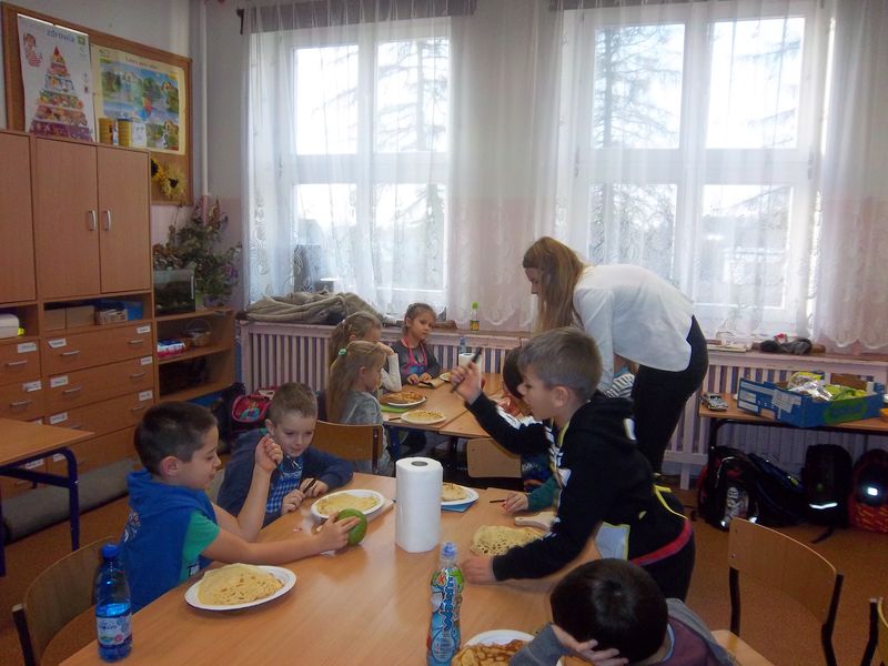 „Zdrowe - nietrudne” w Szkole Podstawowej w Konikowie „Zdrowe - nietrudne” w Szkole Podstawowej w Konikowie