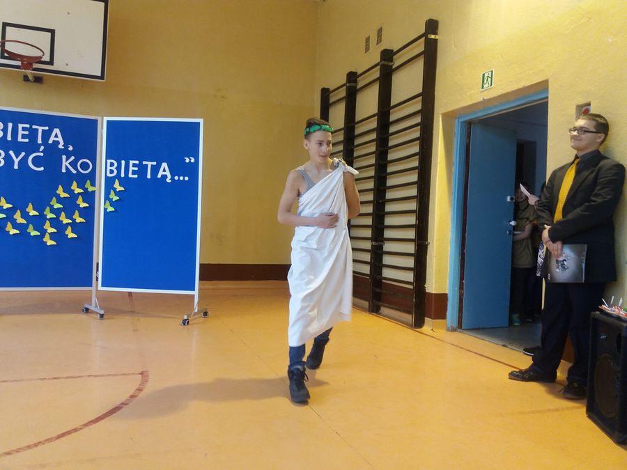 występy